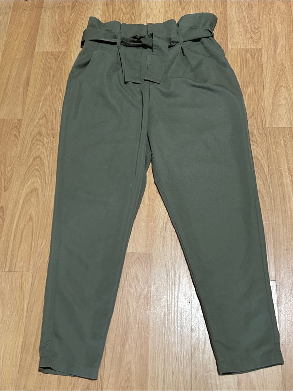 High-Rise Paperbag Ankle Pants with Self-Tie Belt — Olive Medium New Condition